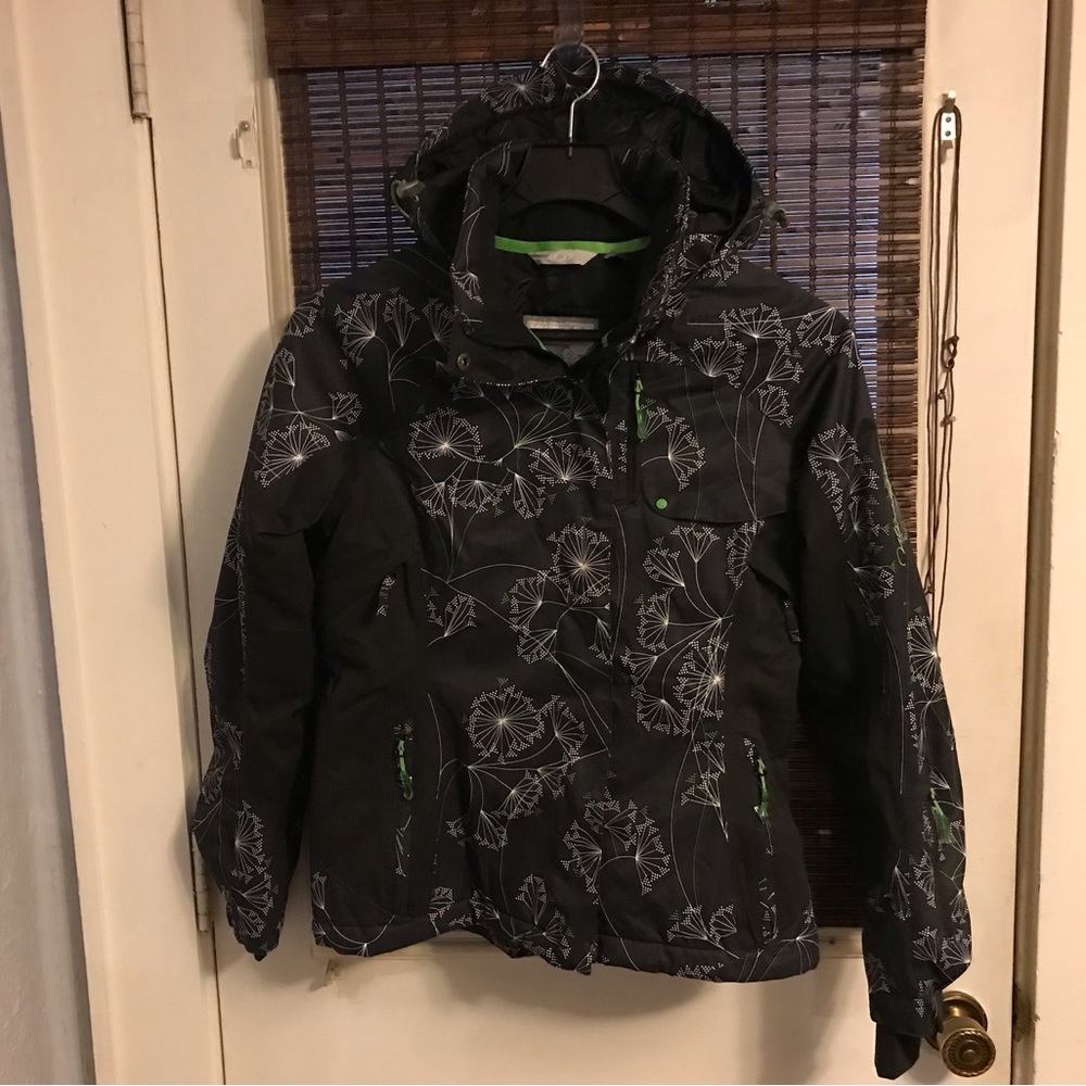 Salomon Womens Ski Jacket SP Hooded Black and Green